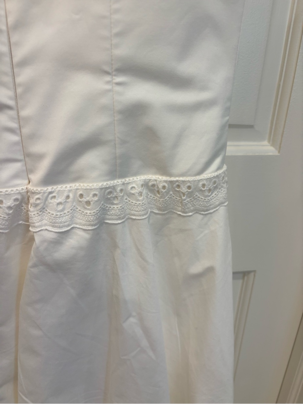 House of CB Liora White Cotton Broderie Anglaise trim Midi Dress - Picture 5 of 12